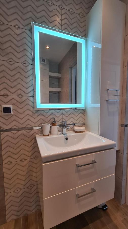 Apartament Deluxe 3 Освенцим Экстерьер фото